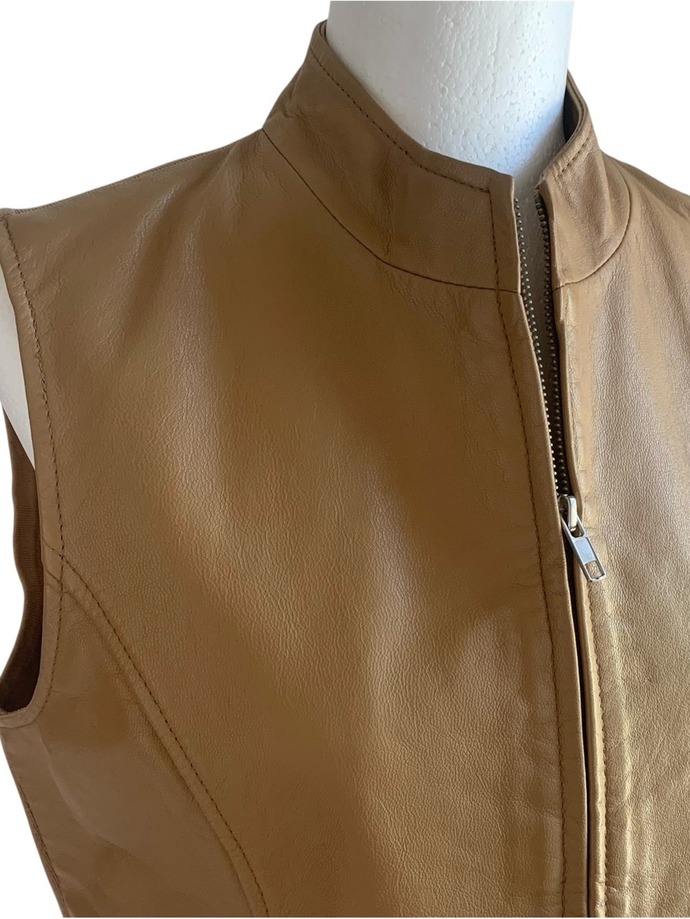 Peter Nygard Vest Genuine Leather Panel Silk Knit Back Vintage Old Money Camel M - Picture 5 of 10
